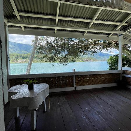 Hub Tata Guesthouse Tuktuk Siadong Bagian luar foto
